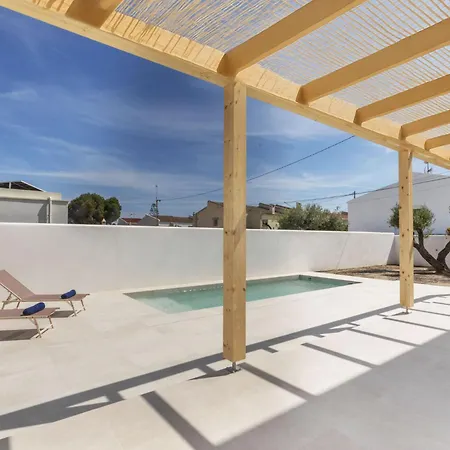 Les Oliveres By Interhome ヴィラ