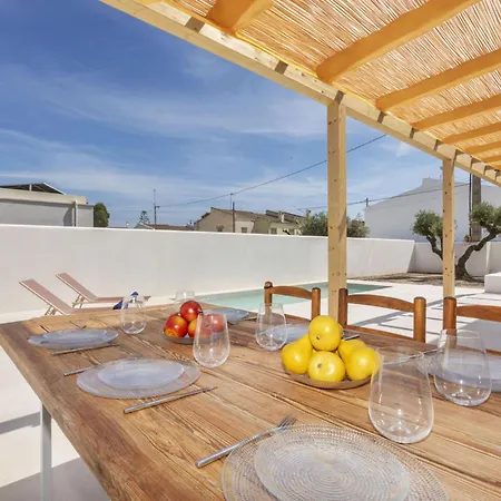 Les Oliveres By Interhome
