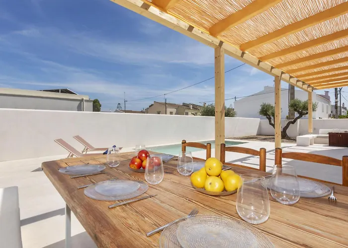 Les Oliveres By Interhome